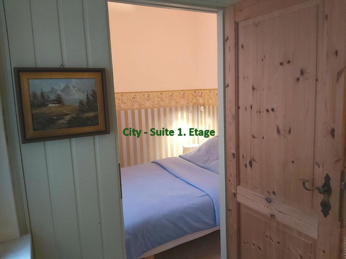 City-ferienwohnungen-dresden - Zentral Gelegen Im Haus Louisenstrasse 11 - Dresden-neustadt Apartament Drezno