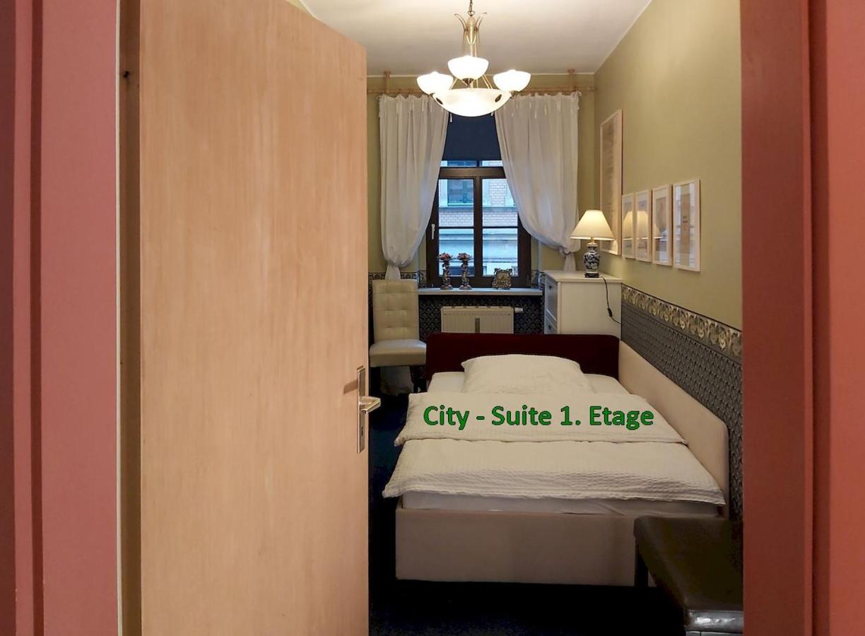 City-ferienwohnungen-dresden - Zentral Gelegen Im Haus Louisenstrasse 11 - Dresden-neustadt * Drezno